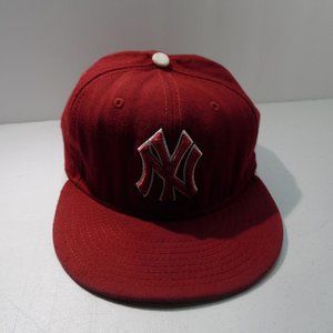 New York Yankees New Era 59FIFTY Red/Maroon Genuine Merchandise Fitted Size 8